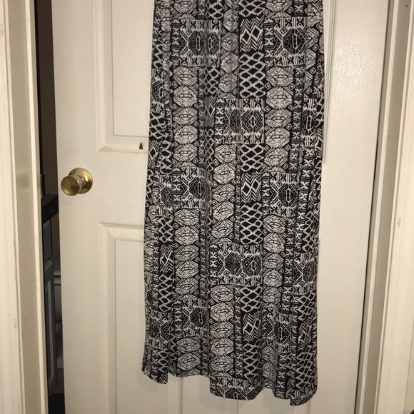 Knee length dress - Picture 2 of 4